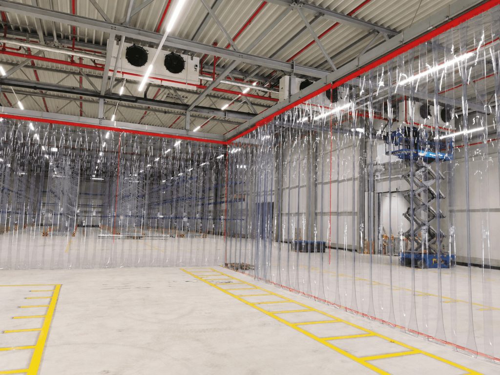 Hallenabtrennung Industrie: Bereiche flexibel trennen | EASY HANG