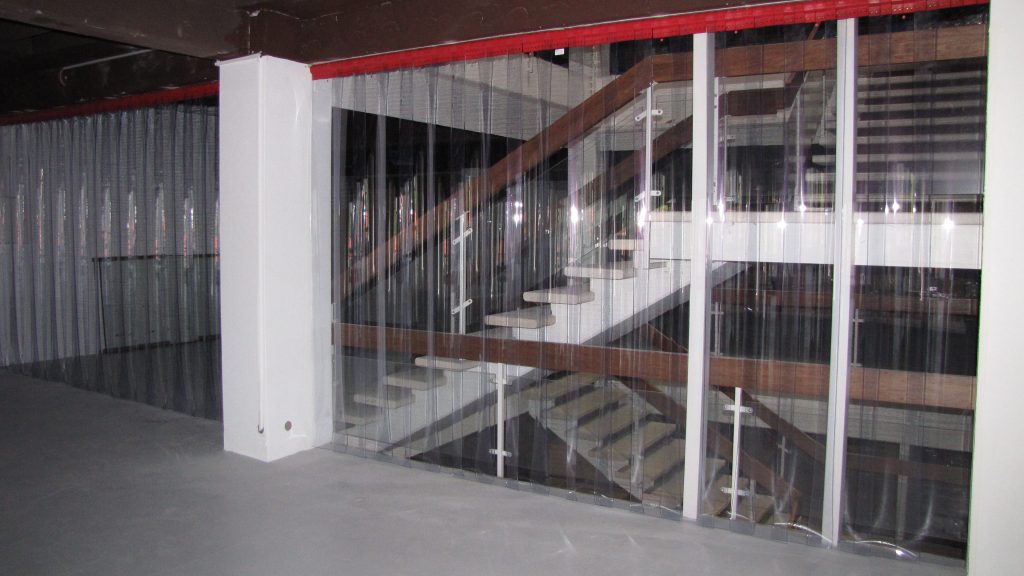Raumtrennung mit PVC-Vorhang, Raumtrennung nach Maß EASY HANG