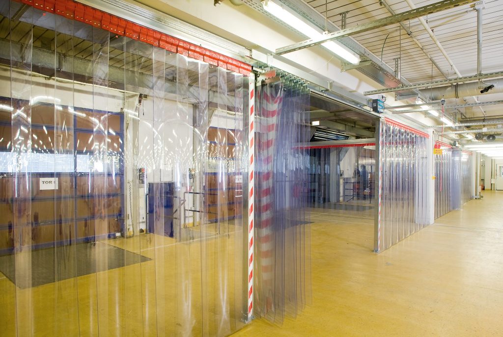 Raumtrennung mit PVC-Vorhang, Raumtrennung nach Maß EASY HANG